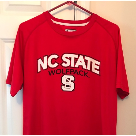 NC STATE Short Sleeve Shirt. Fusion Fit Sz Medium. - Picture 2 of 8